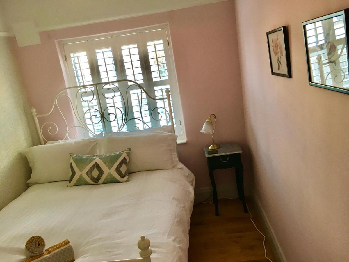St Mary'S Cottage Boston Spa 外观 照片